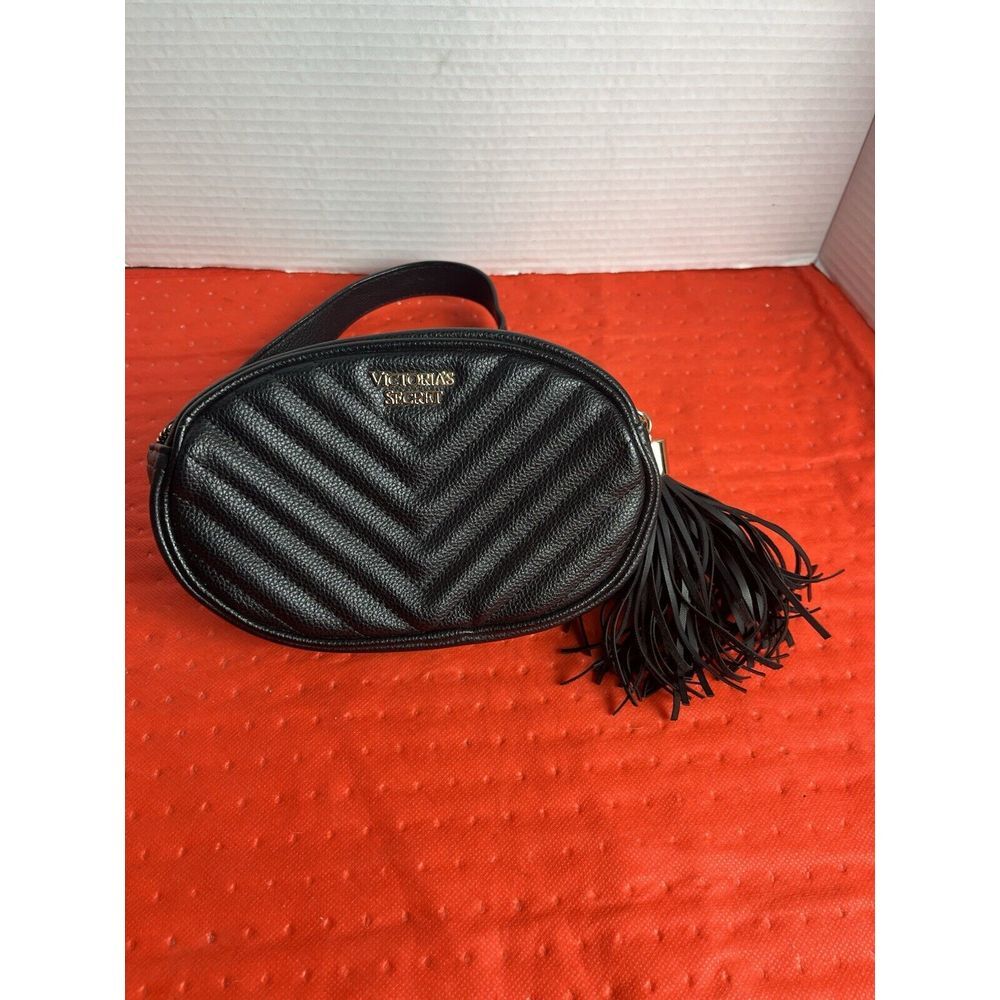 Victoria's Secret V-Quilt Vegan Leather Black Oval Waist Purse/Fanny Pack